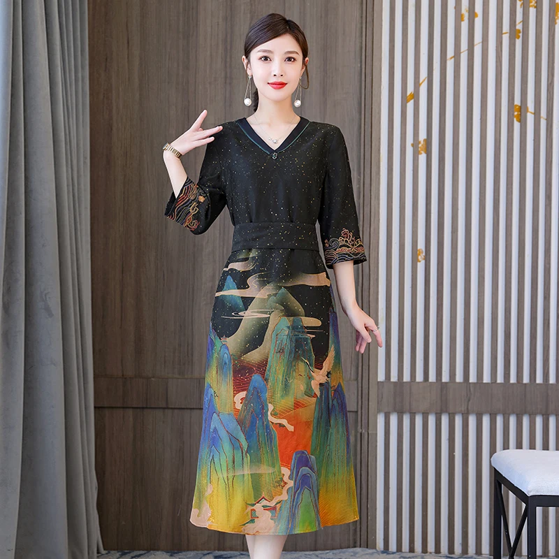 

2023 fragrant gauze dress female spring clothes new retro color V-neck loose cover belly large size skirt