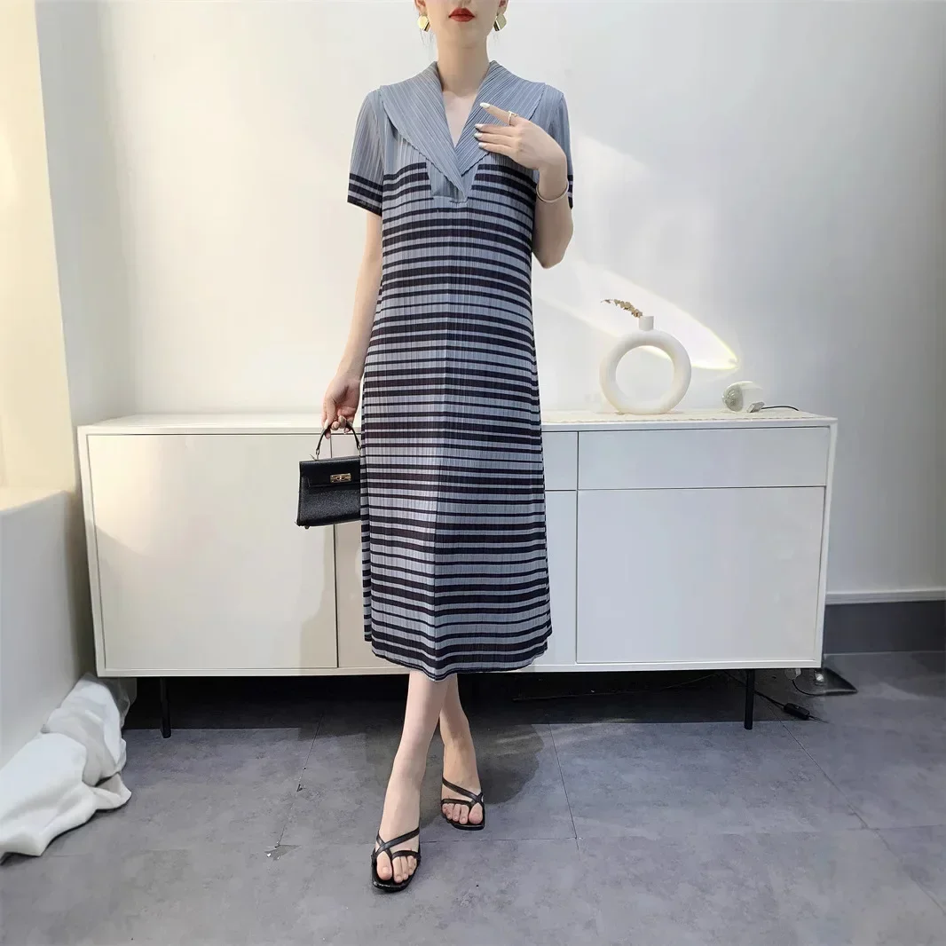 Плиссированное платье со складками новинка лета 2025 года новое французское