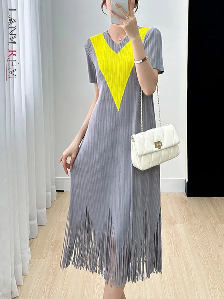 

LANMREM Tassel Short Sleeved Dress Pleated Women's 2024 Summer Niche Design Mid Length Color Block Temperament Dresses 2DA2650