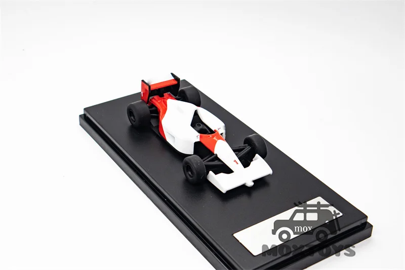 Литая модель автомобиля LCD 1:64 F1 MP4/6 No.1 A.Senna