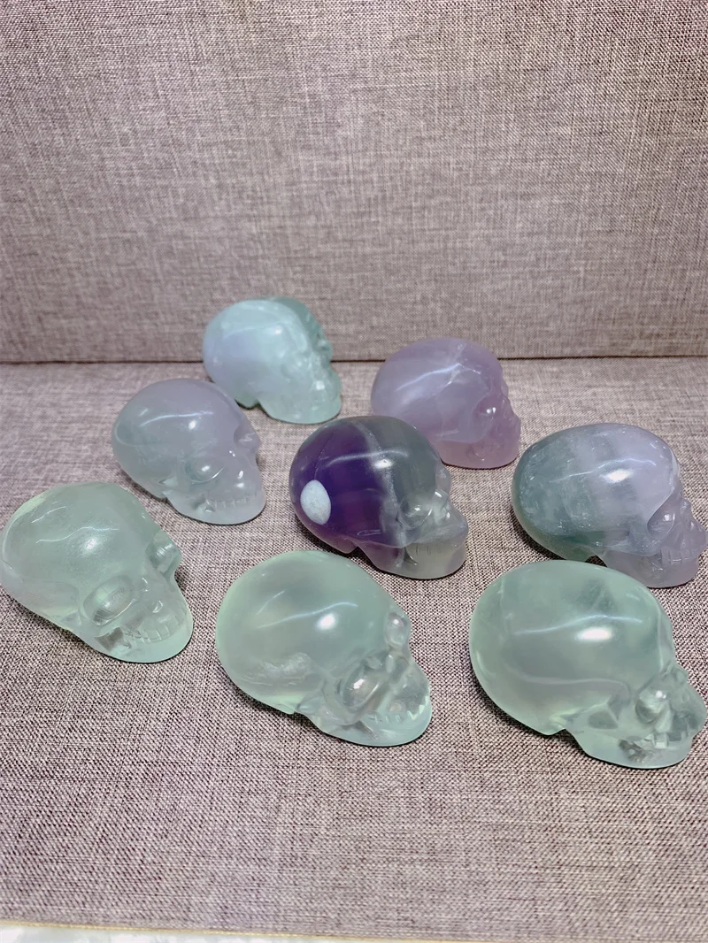 

Natural Fluorite Skull Carving Tumble Crystal Mineral Madagascar Healing Sphere Tower Palm Workmanship Ornament Carving Chip