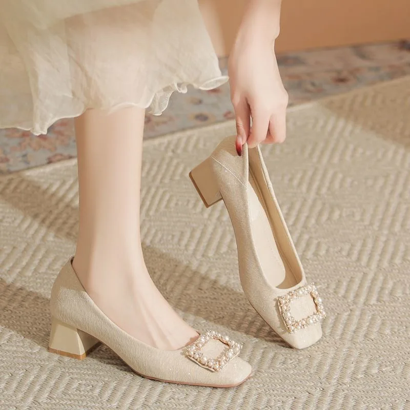 Весенние свадебные туфли на толстом каблуке с бриллиантами и марлевыми женскими