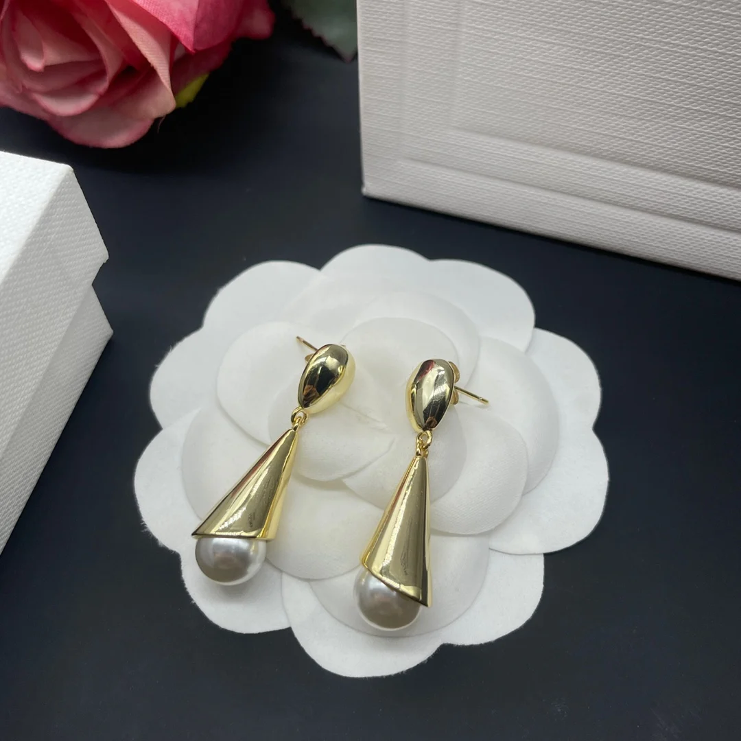 

European and American popular ice cream pearl earrings