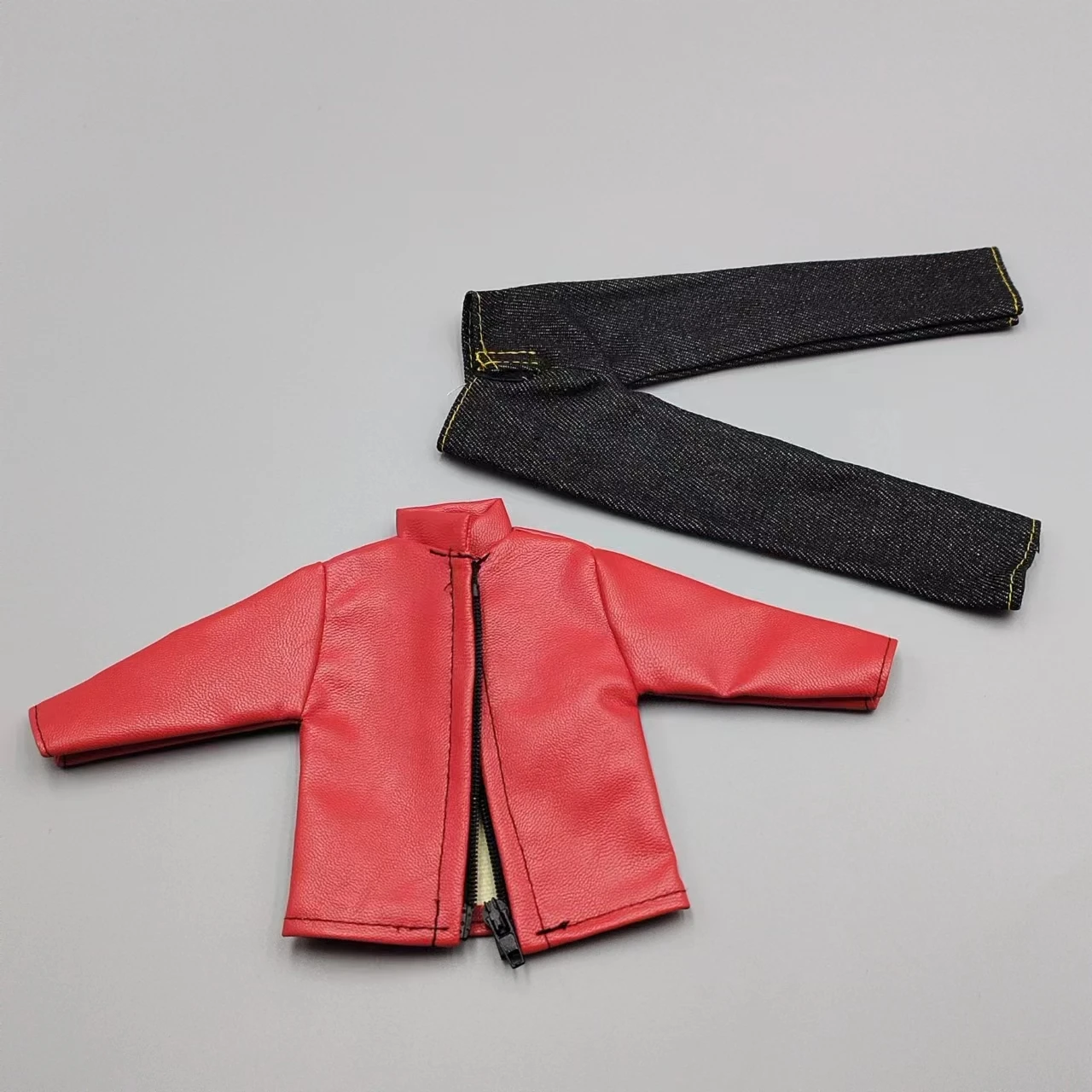 Кожаная куртка и джинсы для фигурок Foyunde 1/6