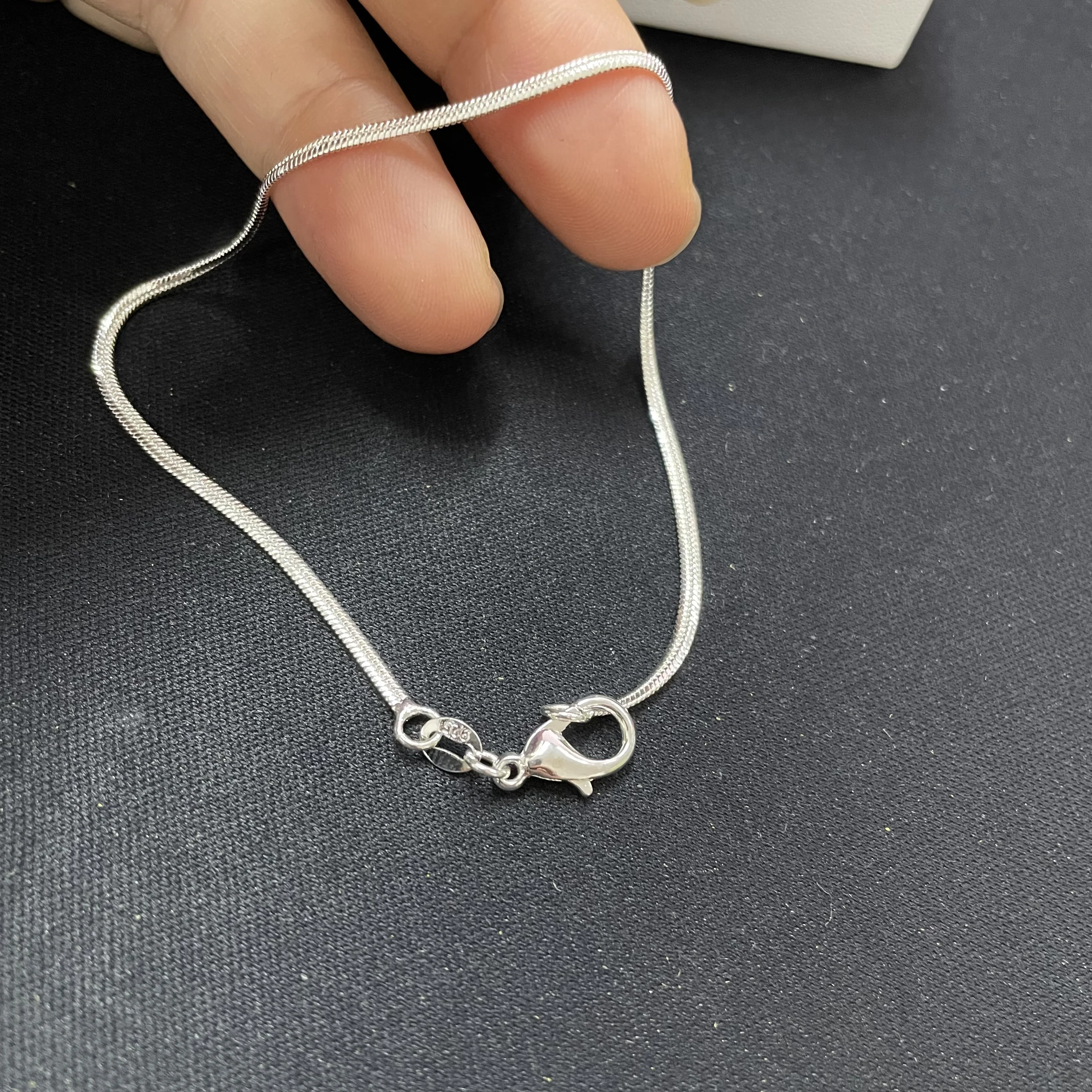 Браслет женский и мужской из серебра 925 пробы 2 мм 20 см