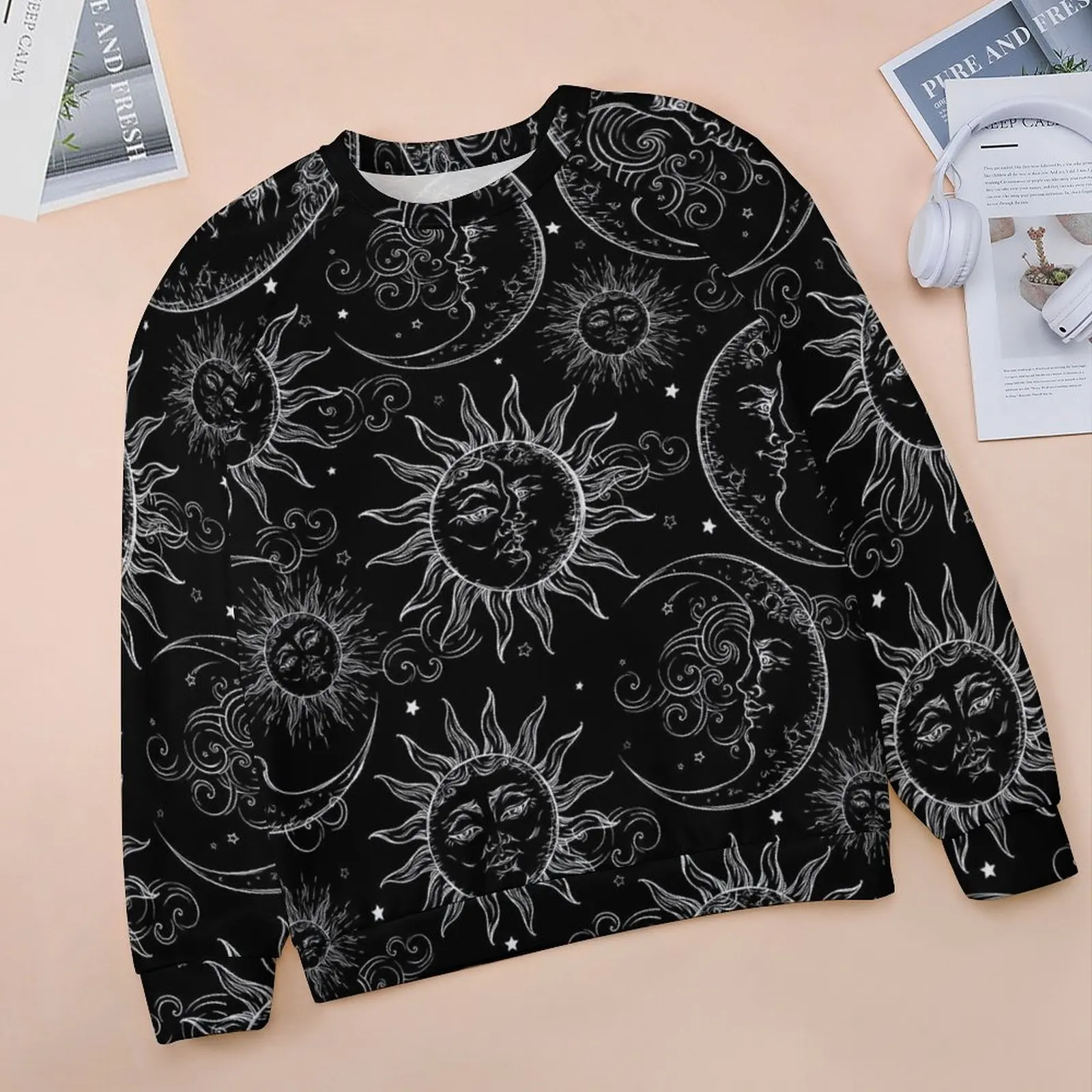 Худи женское оверсайз в стиле ретро с длинным рукавом и графическим принтом