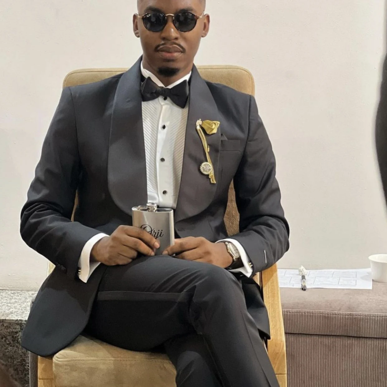 

Черные Свадебные смокинги, мужские костюмы для лета, пляжная одежда для жениха, комплект из 2 предметов, шаль, лацканое пальто, куртка с брюками для мужчин