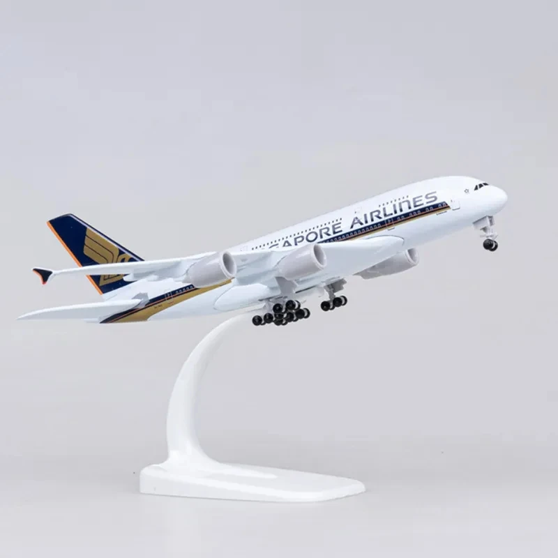 

Литая металлическая фотоигрушка 18 см для A380 авиакомпании Singapore Airlines, самолета с посадочным шасси, игрушка для коллекции
