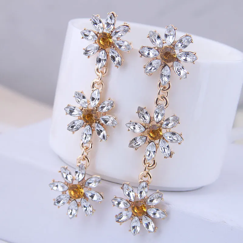 

Trend Crystal flower Tassel High Quality elegant Fashion Stud Earrings Prevent Allergy Women's Earrings exquisite