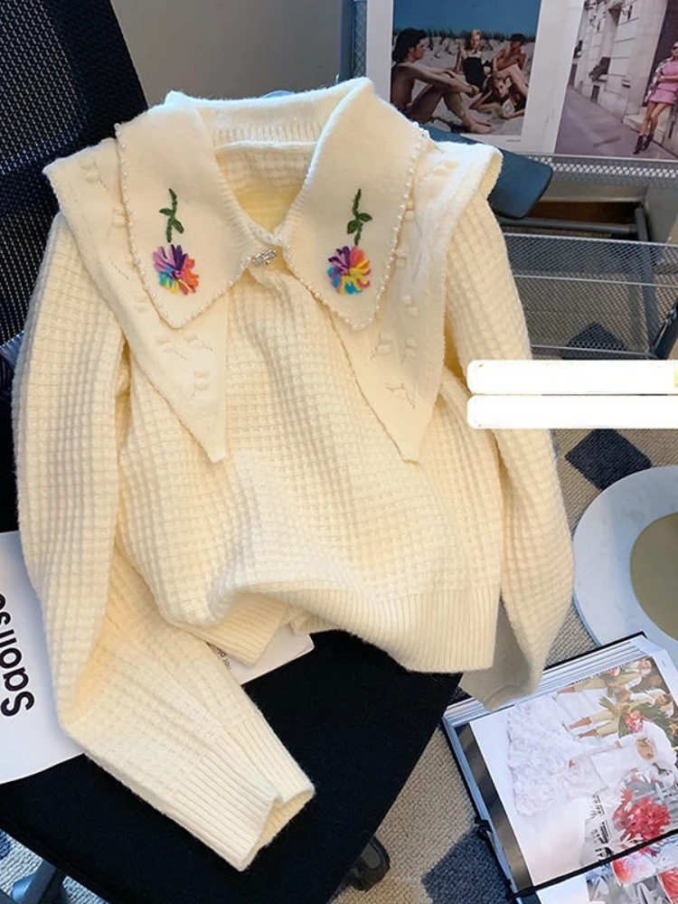2022 Autumn Winter Women Sweaters Beading Embroidered Vintage Pullovers Flower Sweet Fashion Turn Down Collar Jumper Fleamle Ins