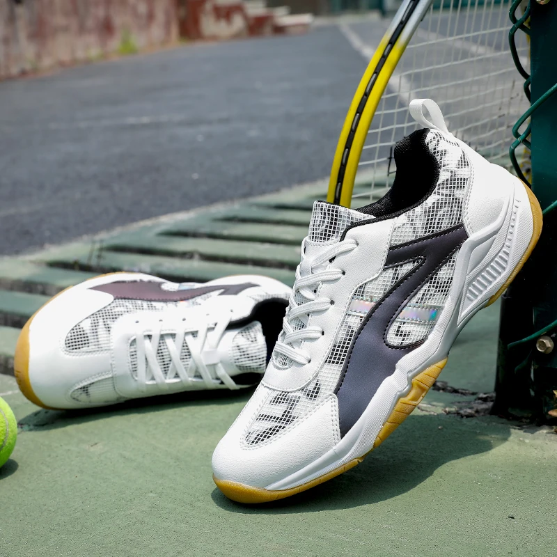 HIKEUP Men's Badminton training shoes  Breathable Mesh Elastic Shoelace For Men And Women Outdoor Sport Men Sneaker