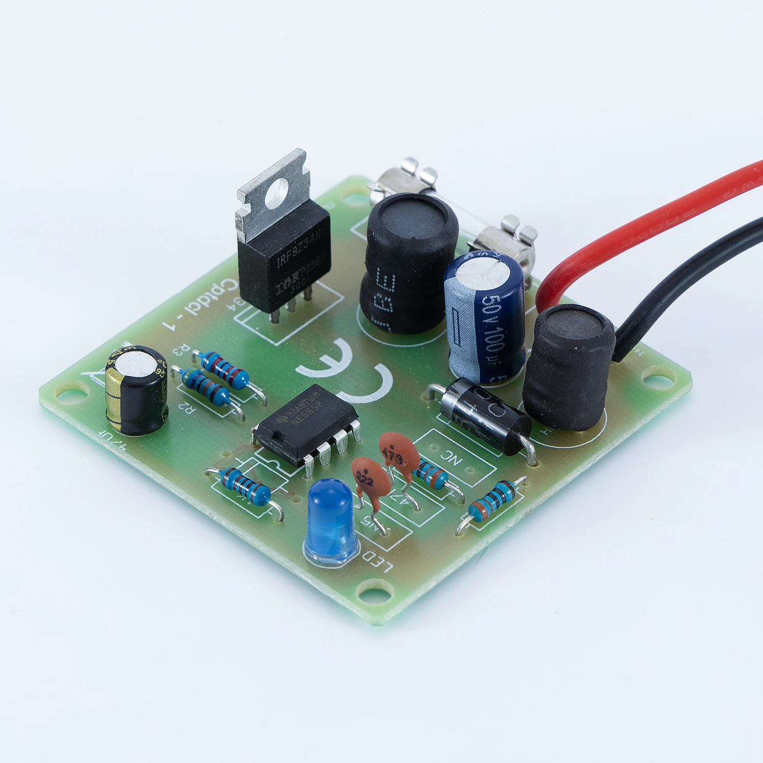 Свинцово-кислотный аккумулятор Desulfator 12 В 400 Ач