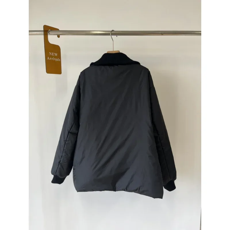 Женская свободная водолазка с рукавами и нитками