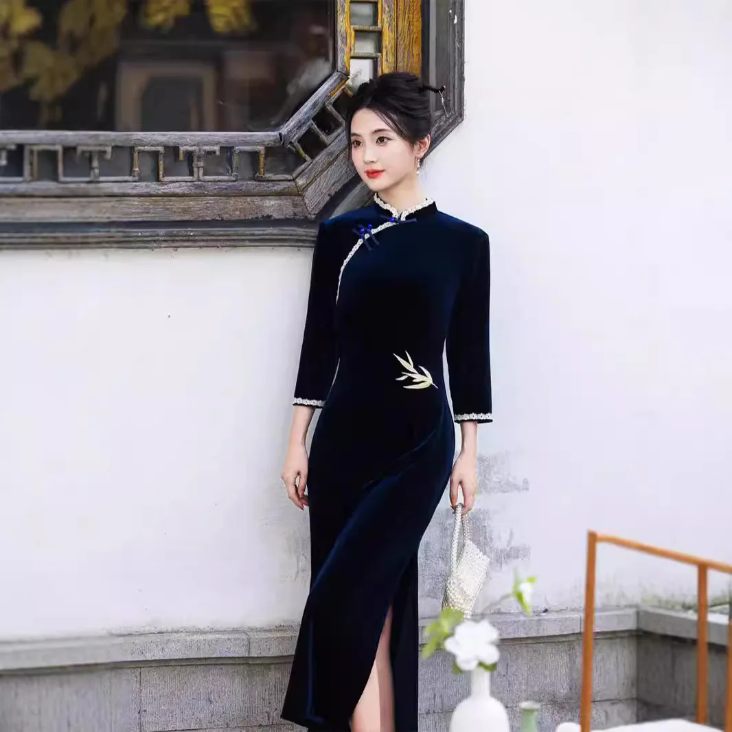 w chińskim stylu sukienki damskie seksowne szczupłe Cheongsams eleganckie tradycyjne jesienno-zimowa aksamitna Vestidos Oversize 3XL Qipao