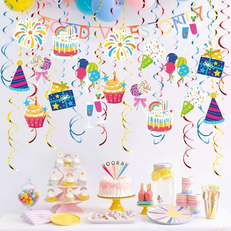 Стильный набор для празднования дня рождения включающий баннеры с днем