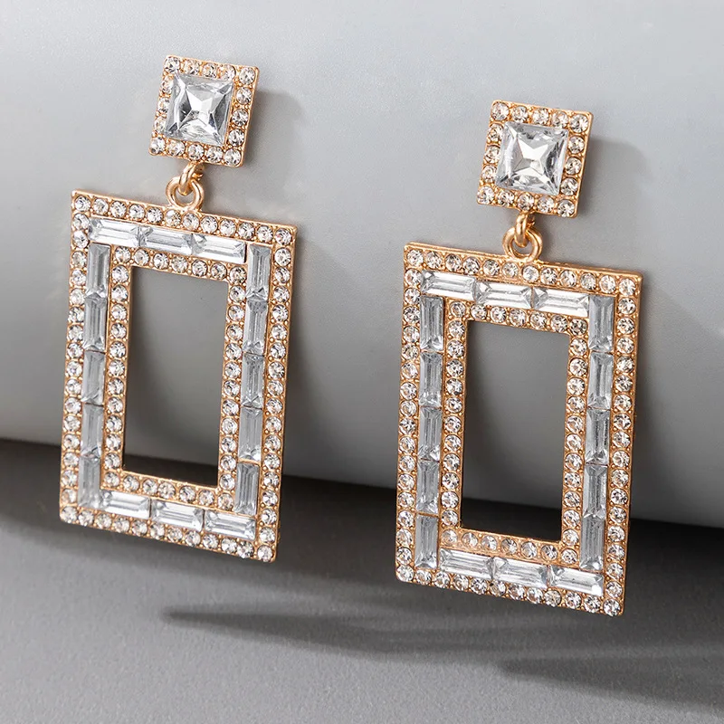 

New 2022 Geometric Rectangular Diamond Earrings Personality Crystal Cut-out Face Slimming Fashion Earrings