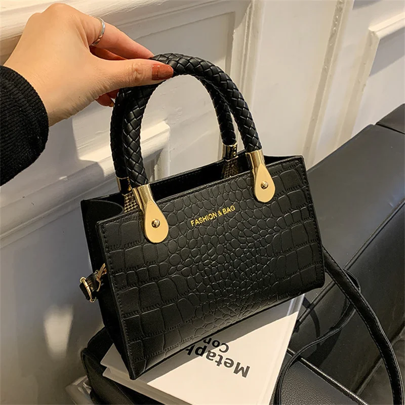 

Messenger Bag for Women Trend Female Shoulder Bag Fashion Ladies Crossbody Bags Handbag Red Crossbody Bag Clutch for Wome