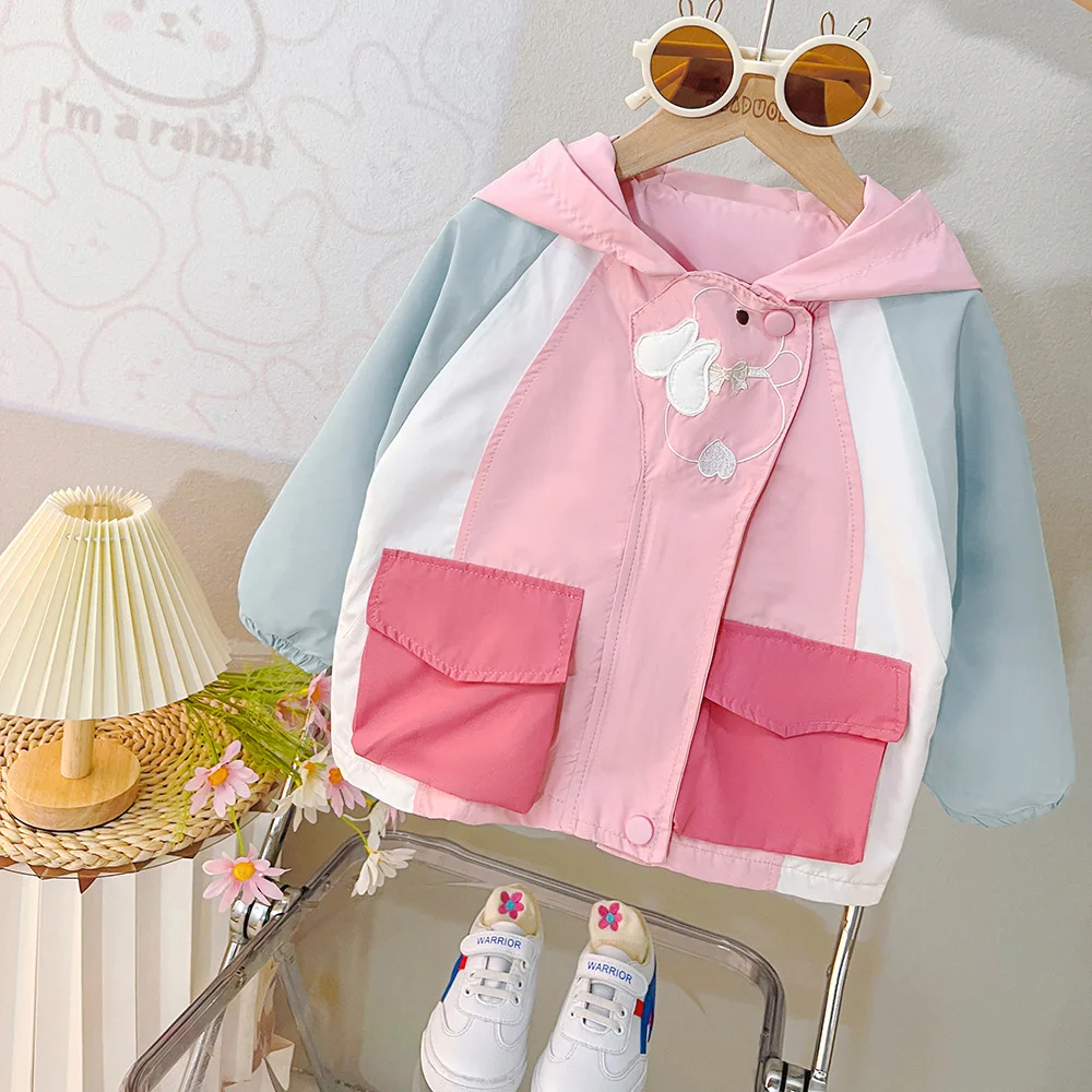 Верхняя одежда для девочек пальто 2024 весенне-осенняя новая маленьких от 1 до 2 лет