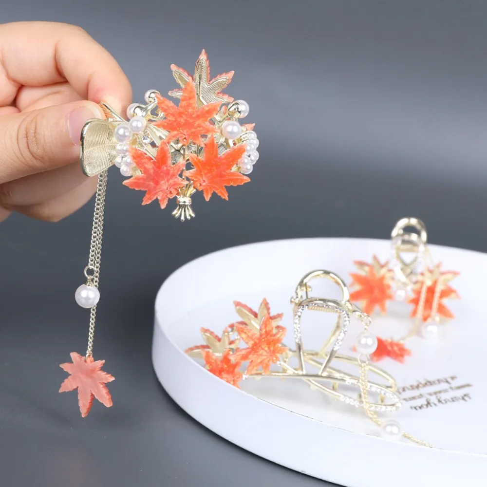 

Pearl For Girls Hanfu Headwear Ponytail Holder Duckbill Clip Hair Accessories Ponytail Holder Maple Leaves Hair Claw