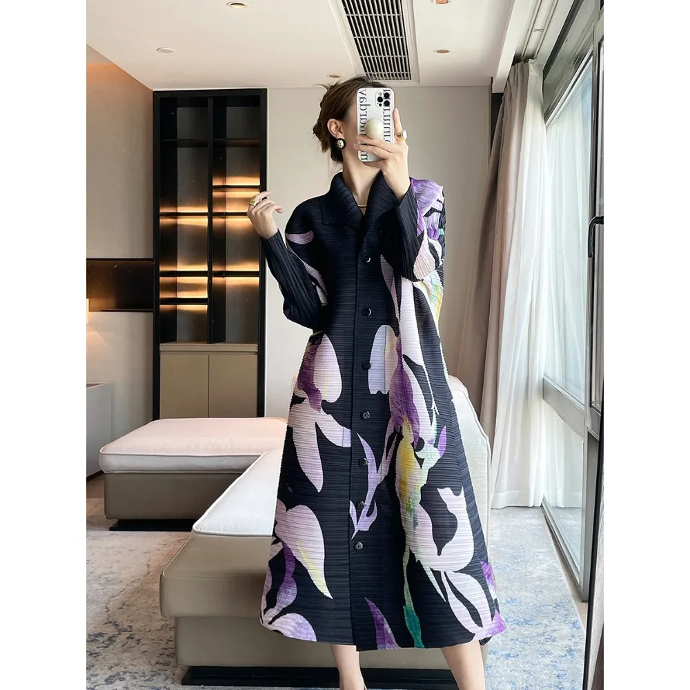 

Miyake Pleated Women Large Size Fashion Printing Elegant Lapel Dress Loose Thin Stretchy Long Dress Single-breasted Trench Coat