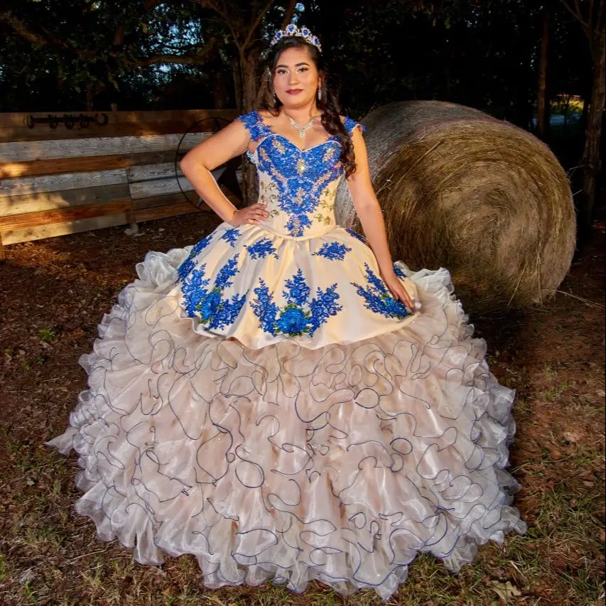 

Puffy Charro Quinceanera Dresses Ball Gown Sweetheart Organza Ruffles Appliques Beaded Mexican Sweet 16 Dresses 15 Anos