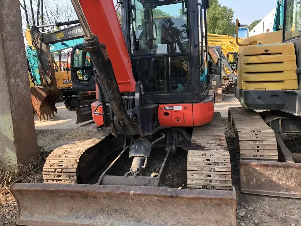 Рисунок 4 - Гидравлические экскаваторы Kubota KX165