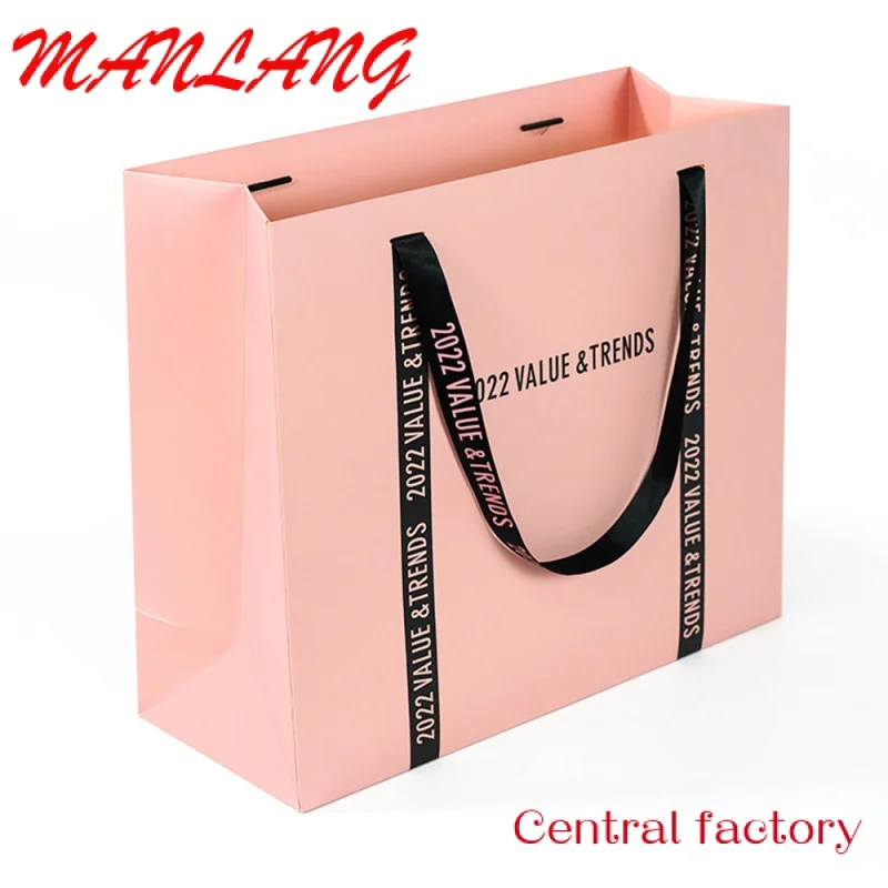 Рисунок 2 - Индивидуальные печатные брендовые бумажные пакеты