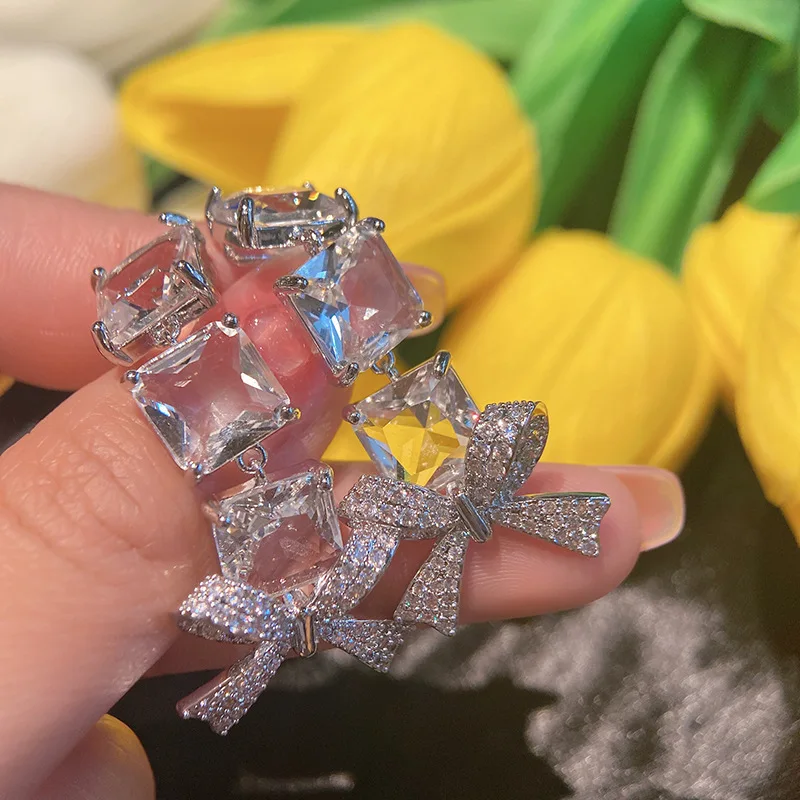 Билицветные Модные прозрачные серьги Zincon для женщин