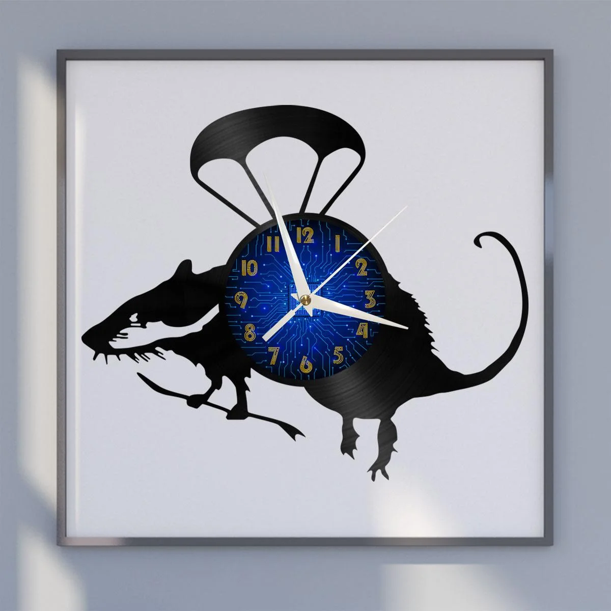 

Flying Mouse Vinyl Wall Clock, Vinyl Record Clock Wall Art Silent & Non-ticking