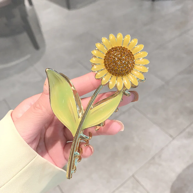 

New Korean Alloy Sunflower Hair Claw Clip High Quality Shark Updo Hair Clip Claw Clamp Headwear Girls Women Hair Accessories