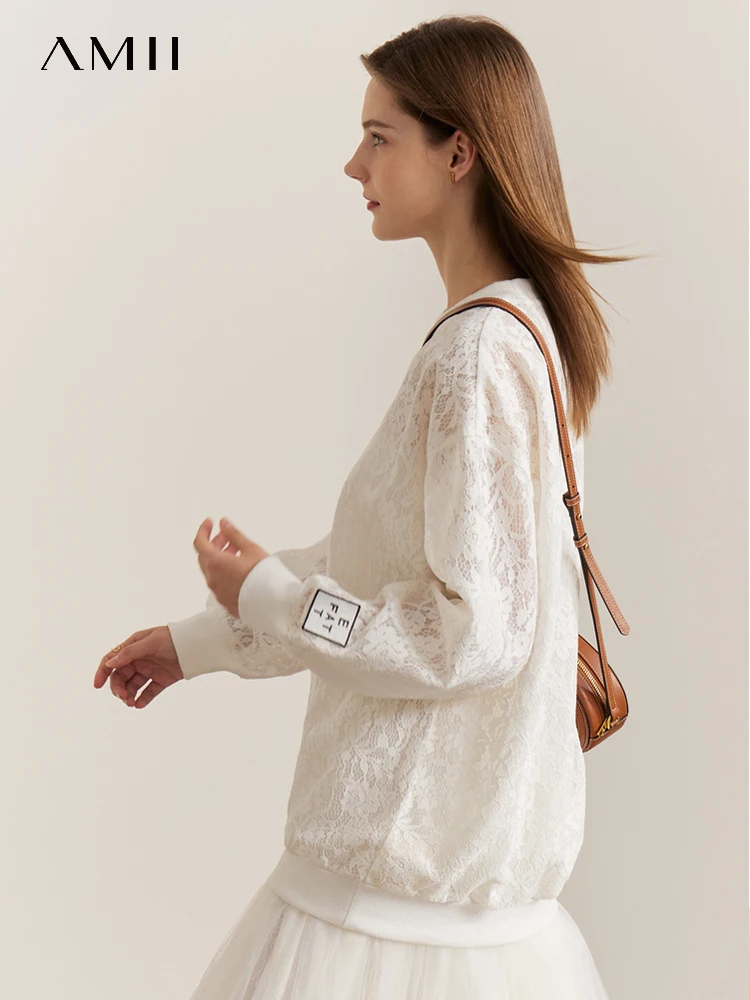 

AMII Minimalism Sweatshirt Women 2022 Autumn New Fashion Lace Design Elegant Loose Solid O-neck Commuter Pullover Tops 72230003