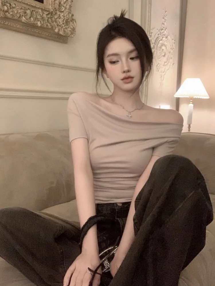 Pure Desire Sweet Gyaru Sexy off-Shoulder Top Women Summer Design Sense Unique Chic Swing Collar Short sleeve T-shirt