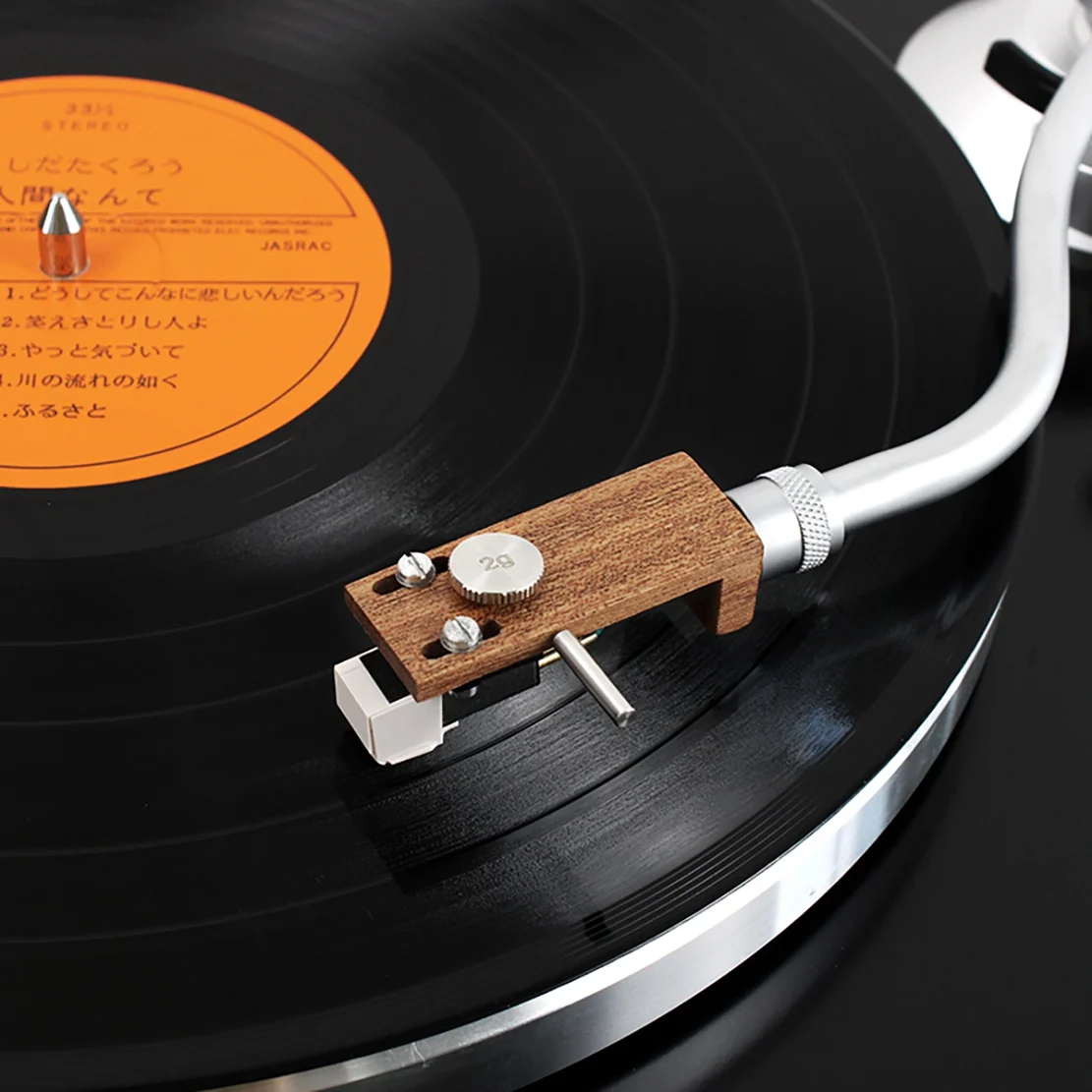 Виниловая подставка для фонокорректора с противовесом