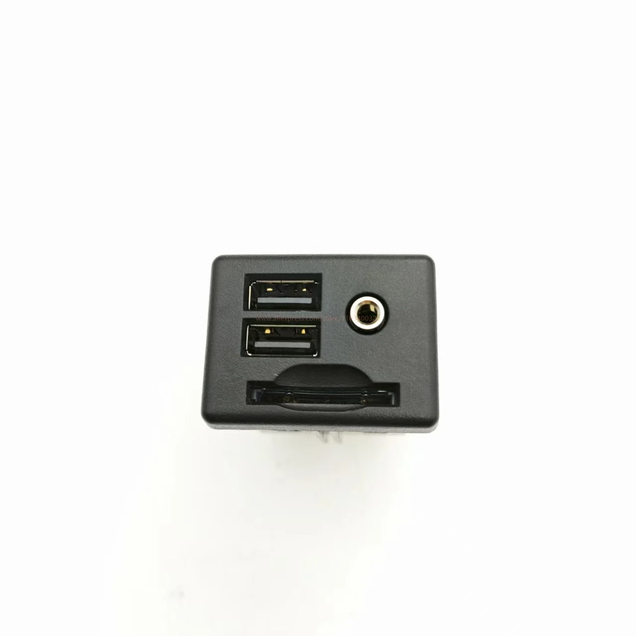 Фото 13581213 Автомобильный AUX-адаптер с SD-ридером и двумя USB-портами для Cadillac XTS, CTS, ATS, GMC №1