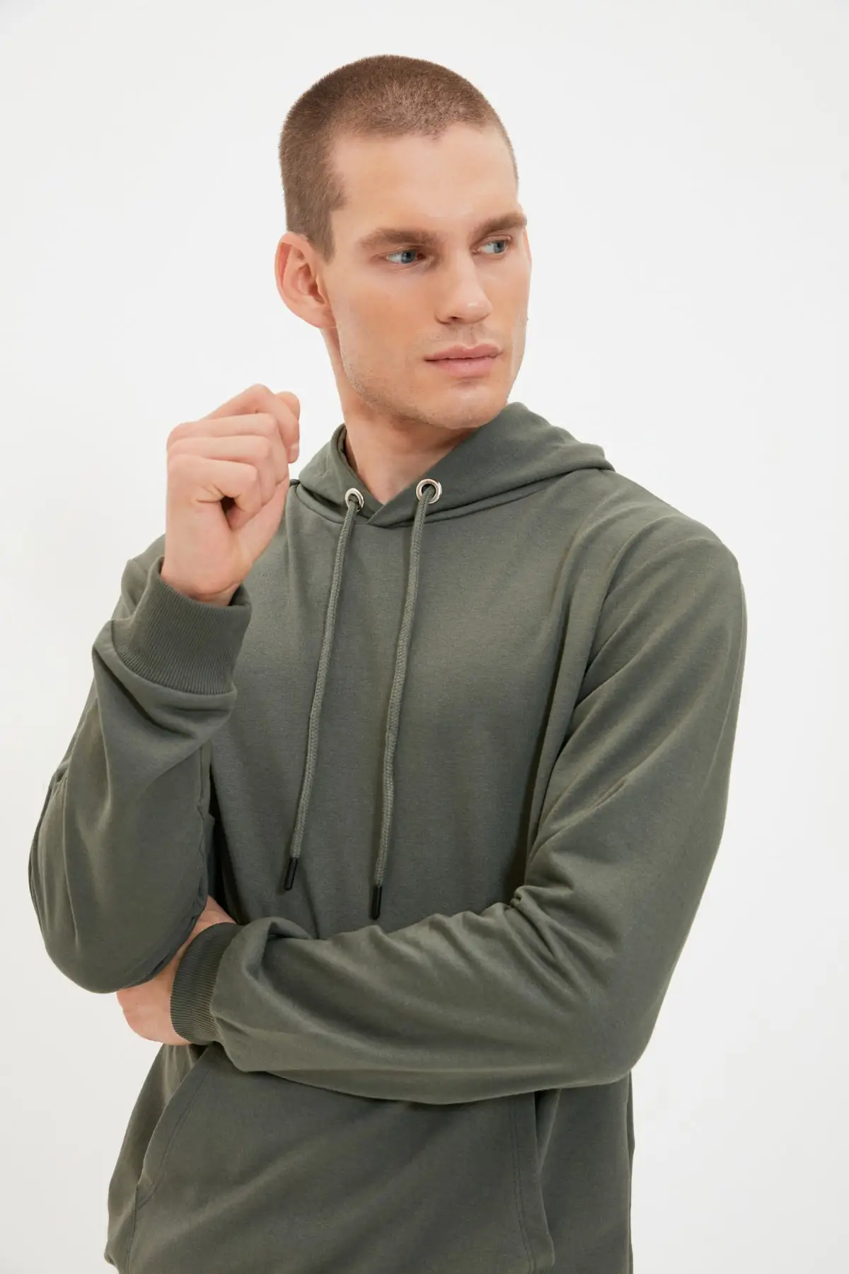 Мужская толстовка цвета хаки с капюшоном и карманом кенгуру длинным рукавом