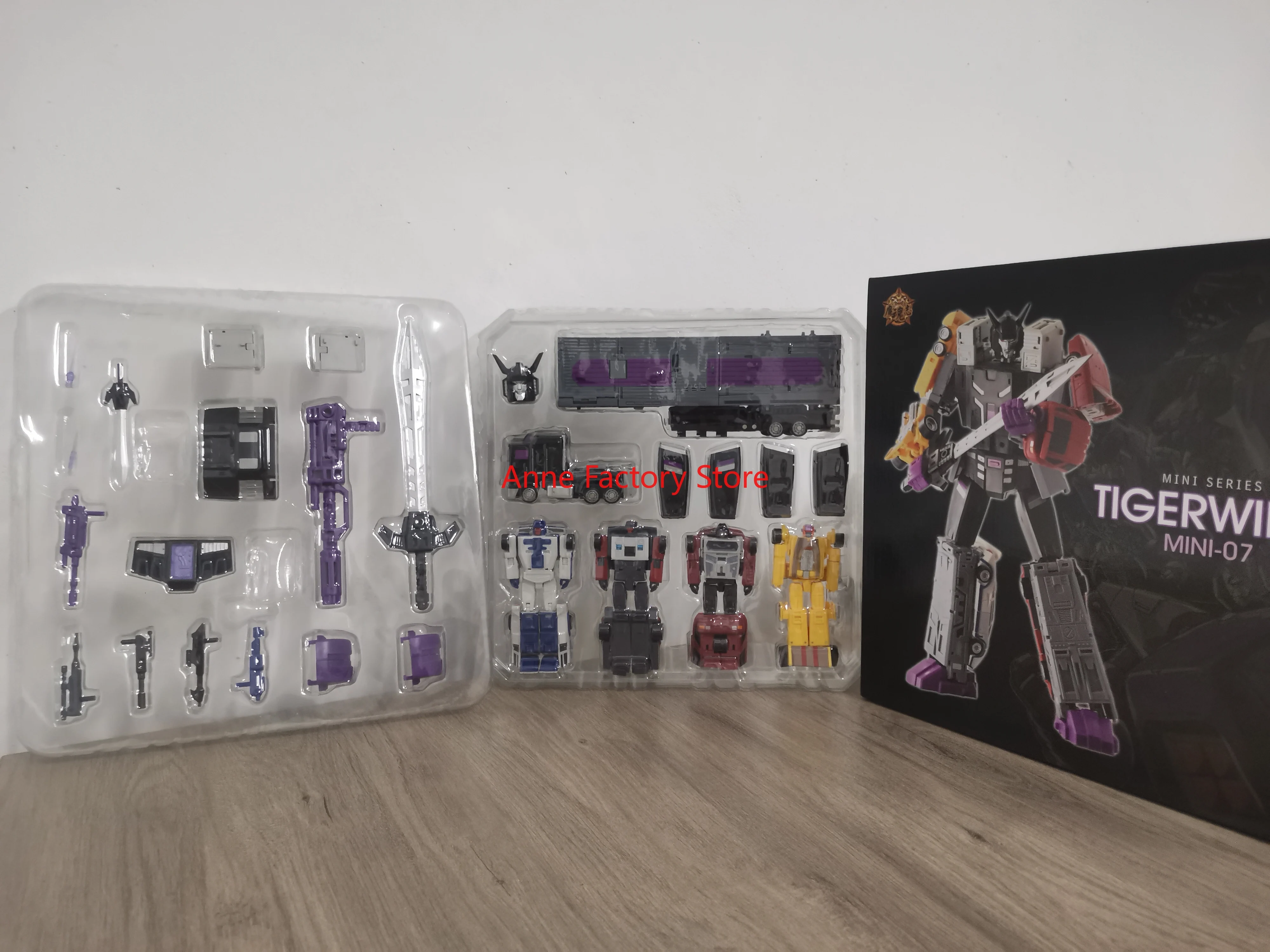 Фото В наличии: Деформируемая фигурка MH-MINI-07 Tigerwing Motormaster Menasor Wildrider №1