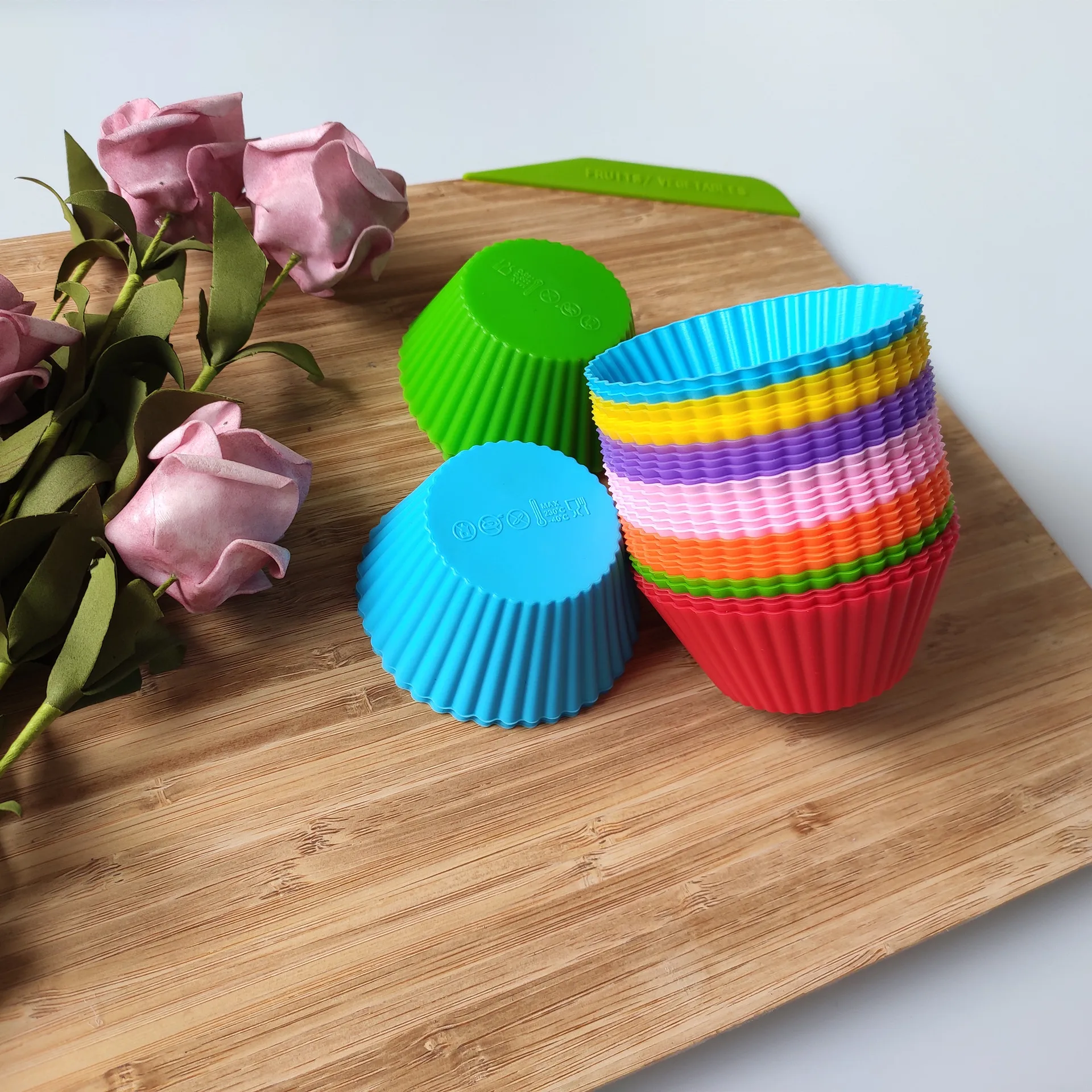 

2Pcs Silicone Cake Cup Liner Multicolor Cupcake Mold Round Muffin Pudding Egg Tart Cake Moulds Bakeware DIY Baking Pastry Tools
