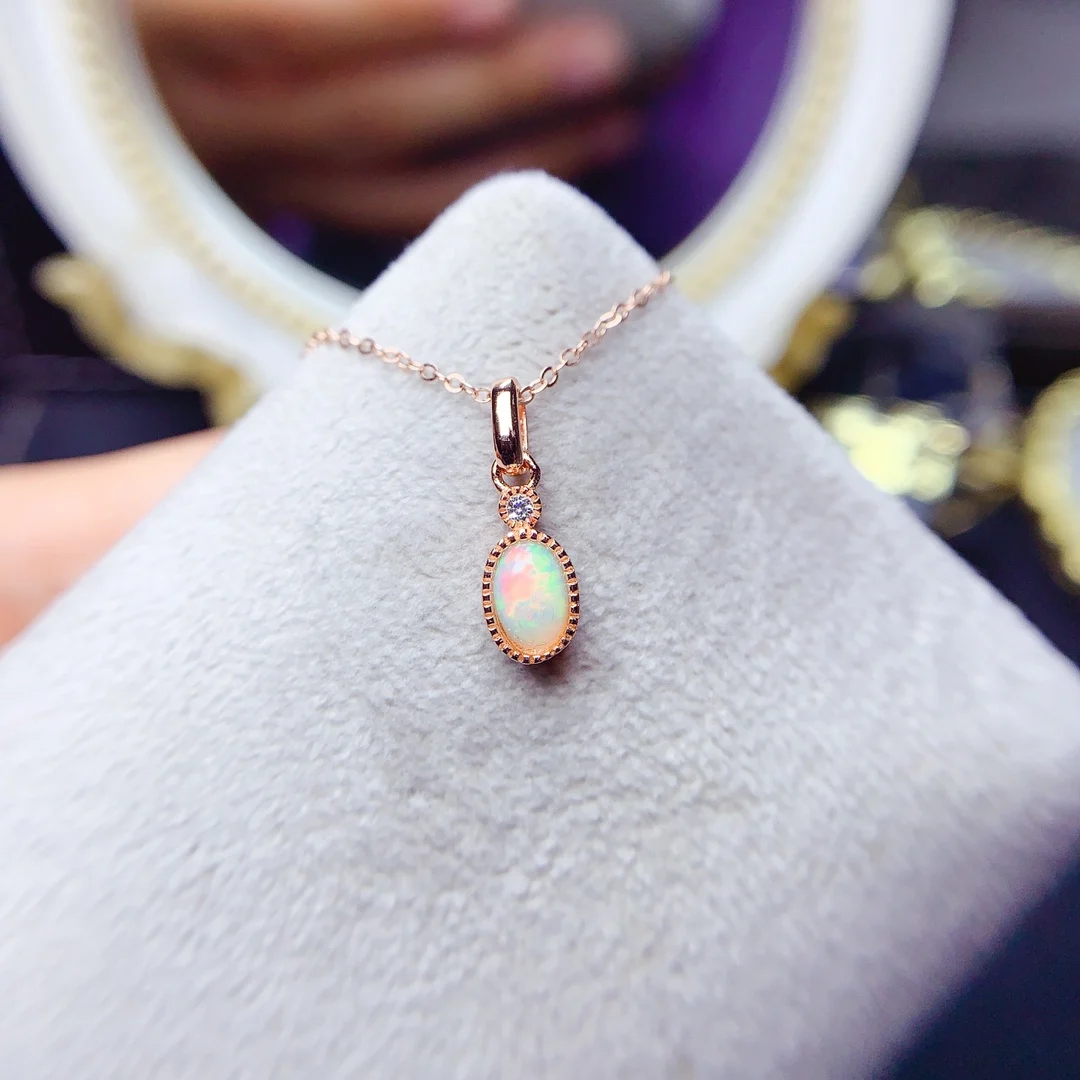 Женский кулон из серебра 925 пробы с натуральным изумрудом