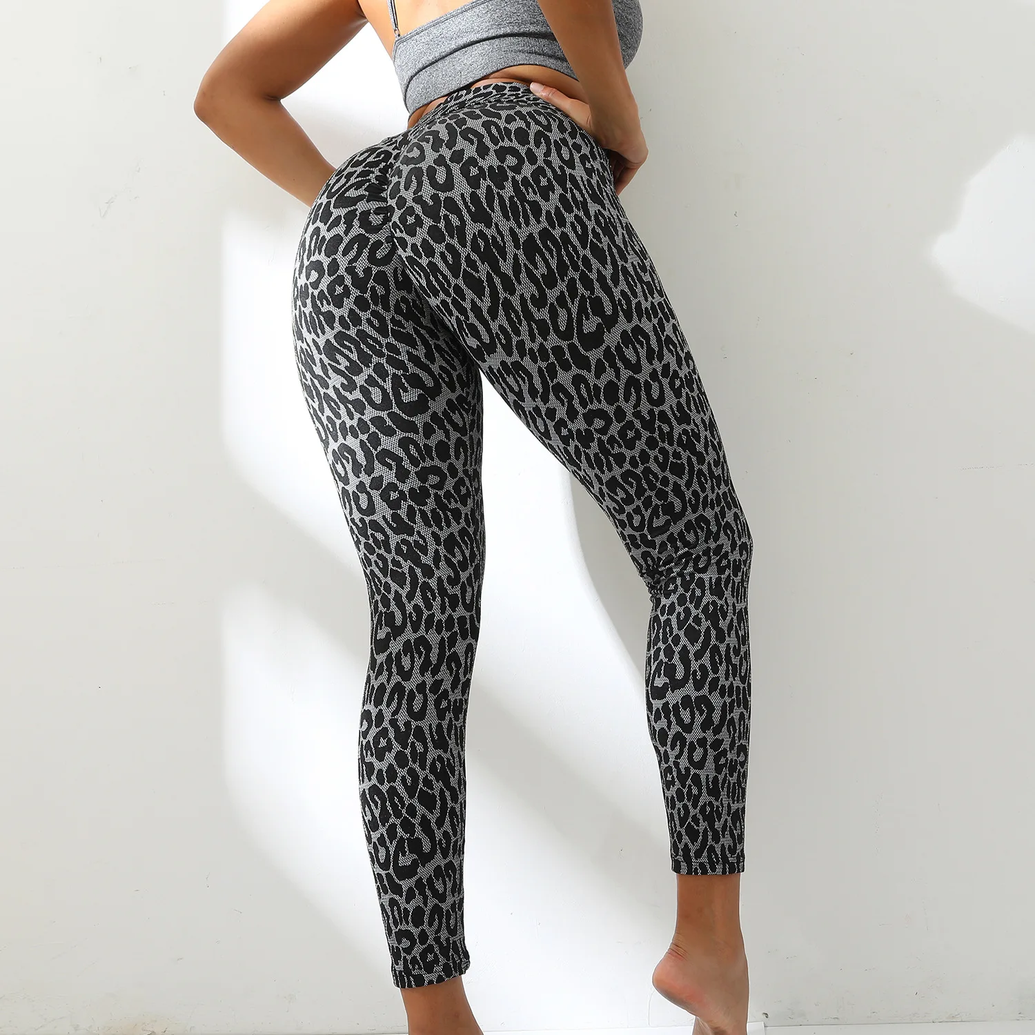 

Leopard Print Hip Lift Yoga Pant Women High Waist Elastic Fitness Clothing Sportswear Seamless Workout Nylon Plus Spandex Fabric