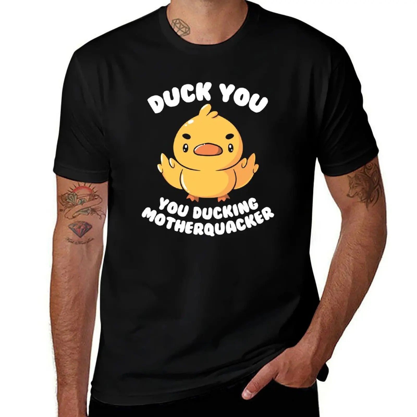 Фото Футболка с минималистичным графическим принтом Ducking Motherquacker от Tobe Fonseca №1