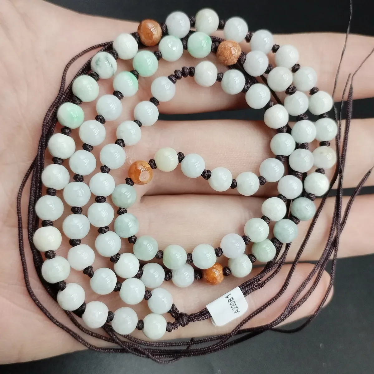 Натуральный нефрит ожерелье N108