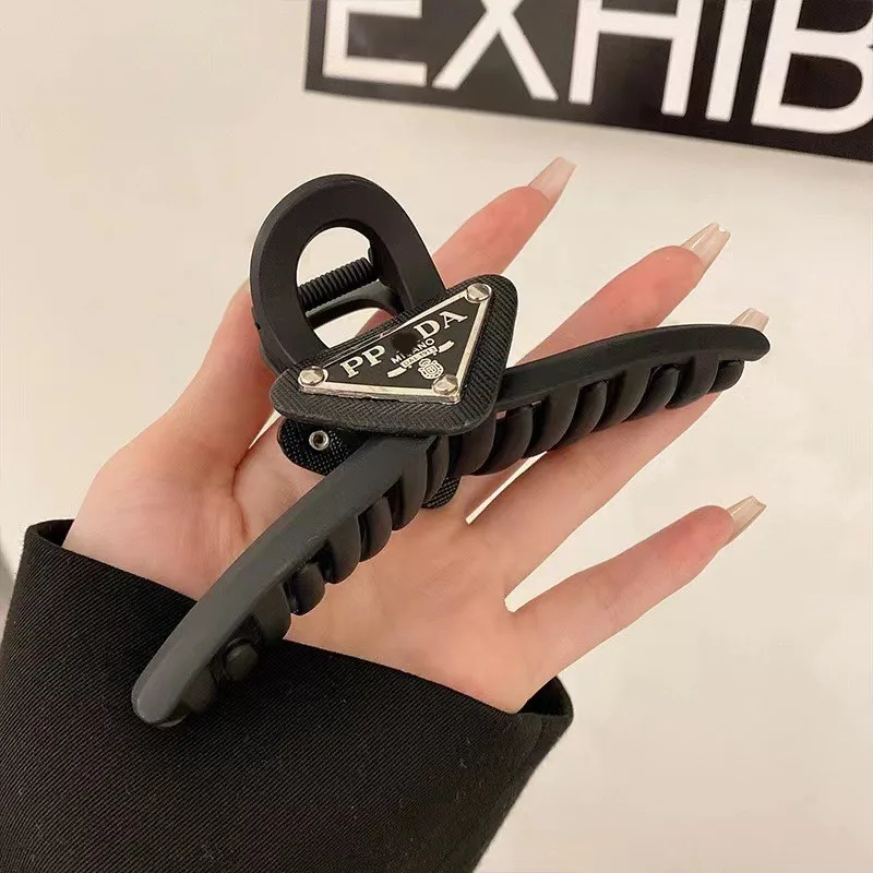 

Black Hairpin Female Back Head Advanced Shark Clip Headdress 2022 New High-end Simple Grab Clip Large