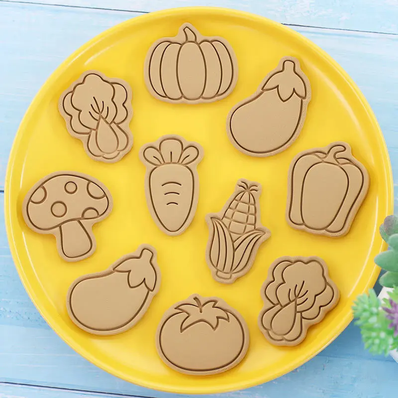 

8Pcs/set Cartoon Vegetable Cookie Mold 3d Carrot Biscuit Mould Cookie Decorating Cookie Fondant Pastry Baking Cooking Tools