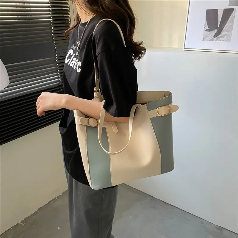 Commuting Large-capacity Tote Bag Women's Armpit Bag Hand-held Shoulder Bag High-quality Large Bag Spring New Designer Bag