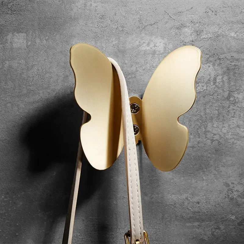 Твердые латунные крючки для ванной комнаты с бабочками полотенец настенные