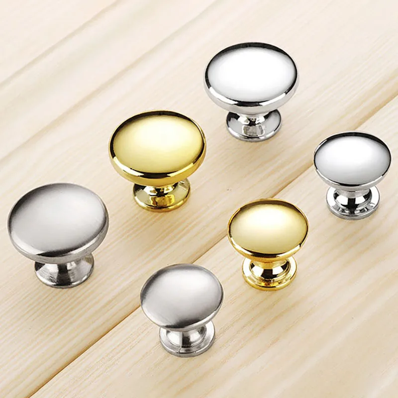 Ручка дверная золотистая/серебристая | Строительство и ремонт