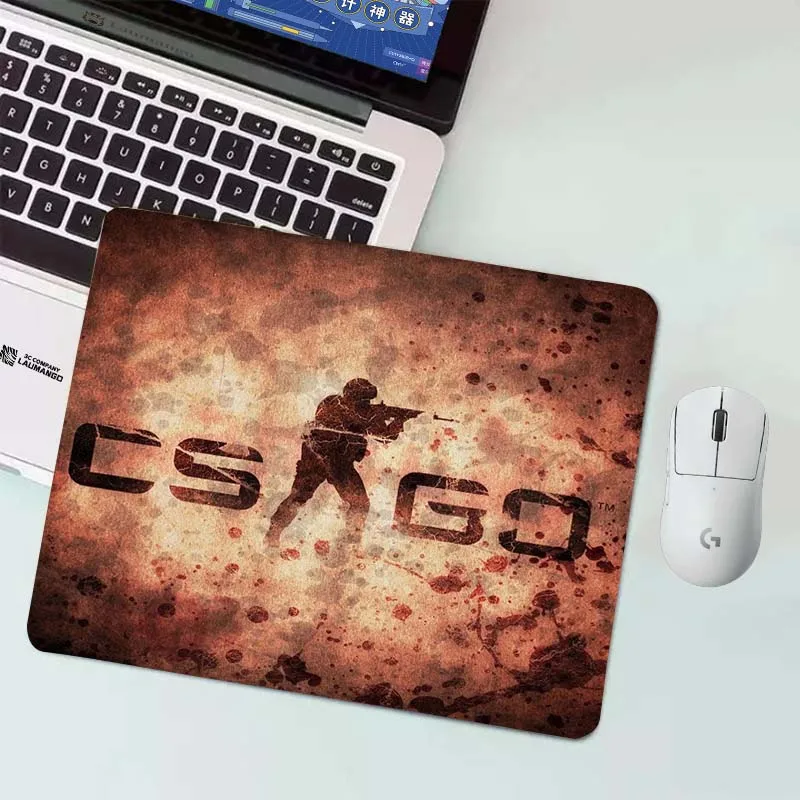 

Коврики для ПК аниме MauseLaptop, игровой коврик для девушек, настольного оружия, Настольный коврик, игровые аксессуары, резиновый коврик, мини ко...