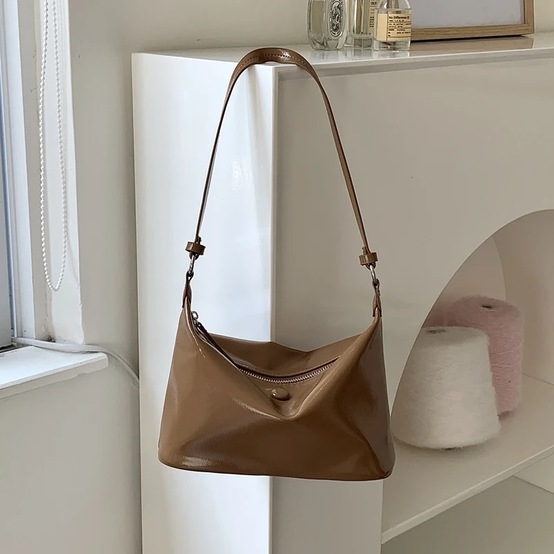 

2022 New Women‘s Bag Korean Style Zipper Small Handbags Soft PU Leather Ladies Shoulder Bag Women Oxter Bag Whole Sale
