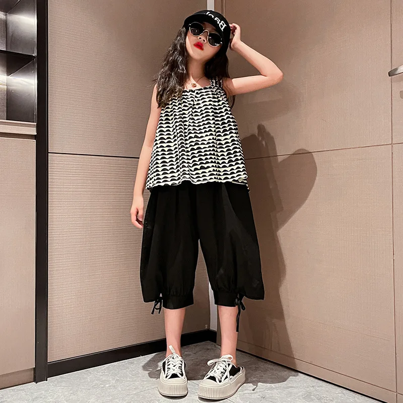 

Комплект летней одежды для девочек 4-14 лет, рубашка без рукавов и шорты в Корейском стиле, комплект из 2 предметов, Школьный костюм для девоче...