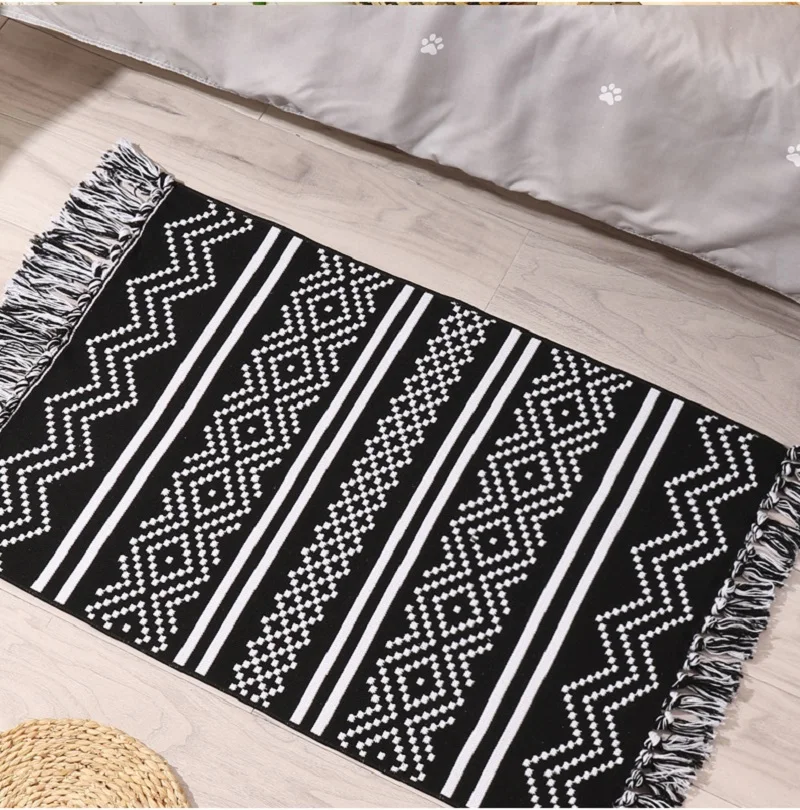 

Black and White Cotton Linen Soft Carpet Handmade Tassel Rug Living Room Rug Bedside Floor Mat Pad Home Boho Decor Blanket